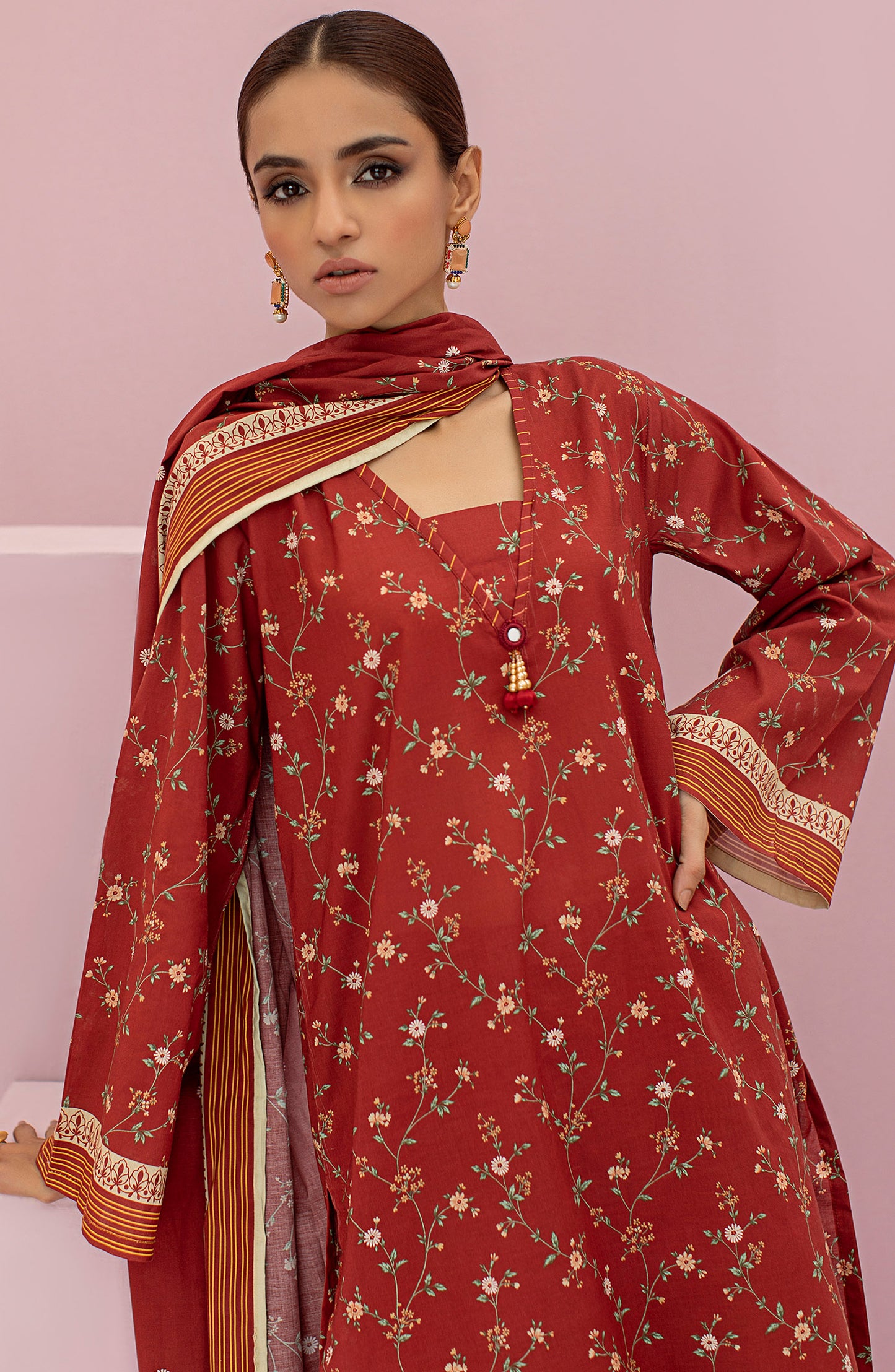 OTL-22-118/U MAROON LAWN UNSTITCHED SHIRT DUPATTA PANTS