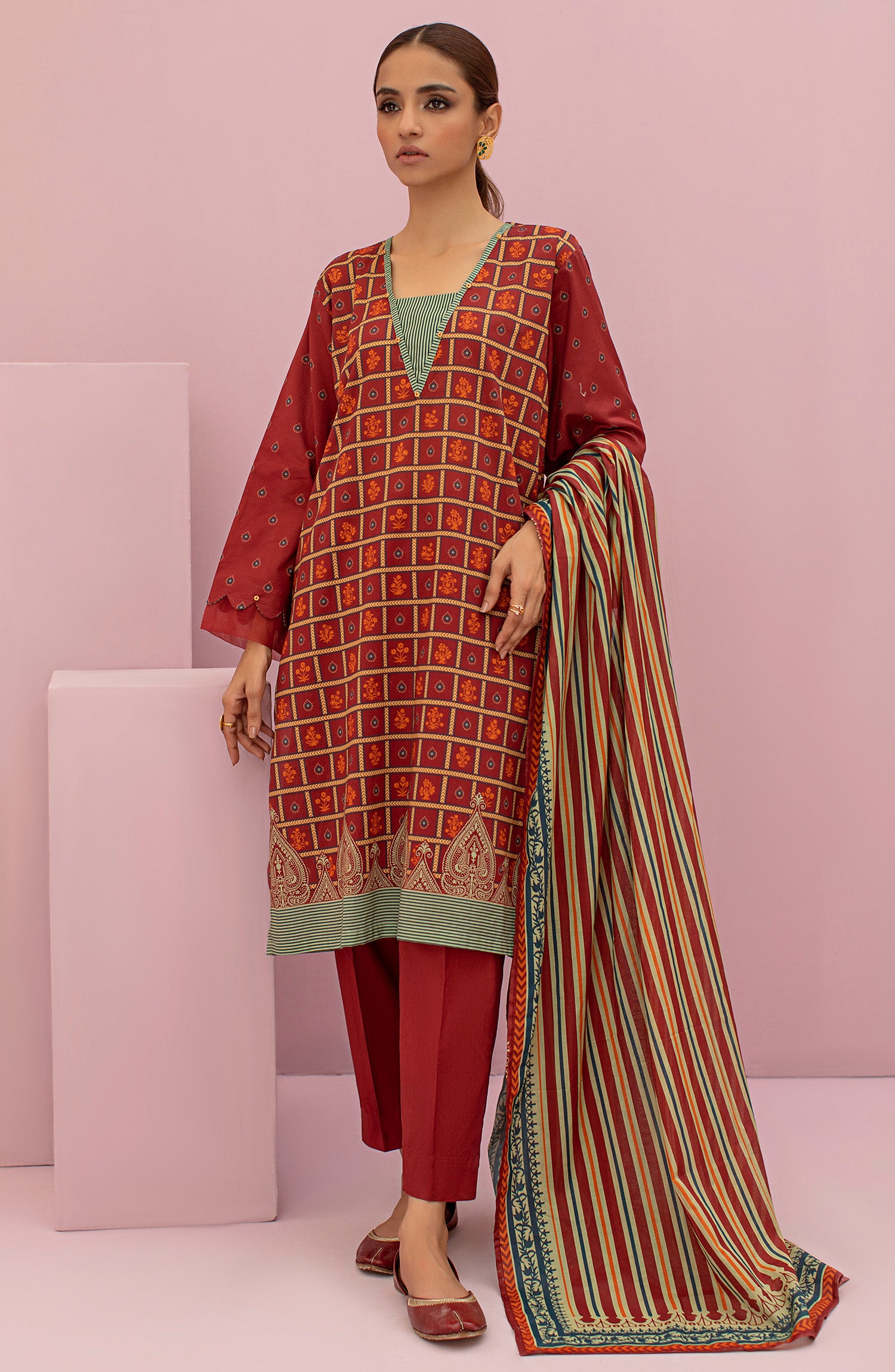 OTL-22-102/U MAROON LAWN  UNSTITCHED SHIRT DUPATTA PANTS
