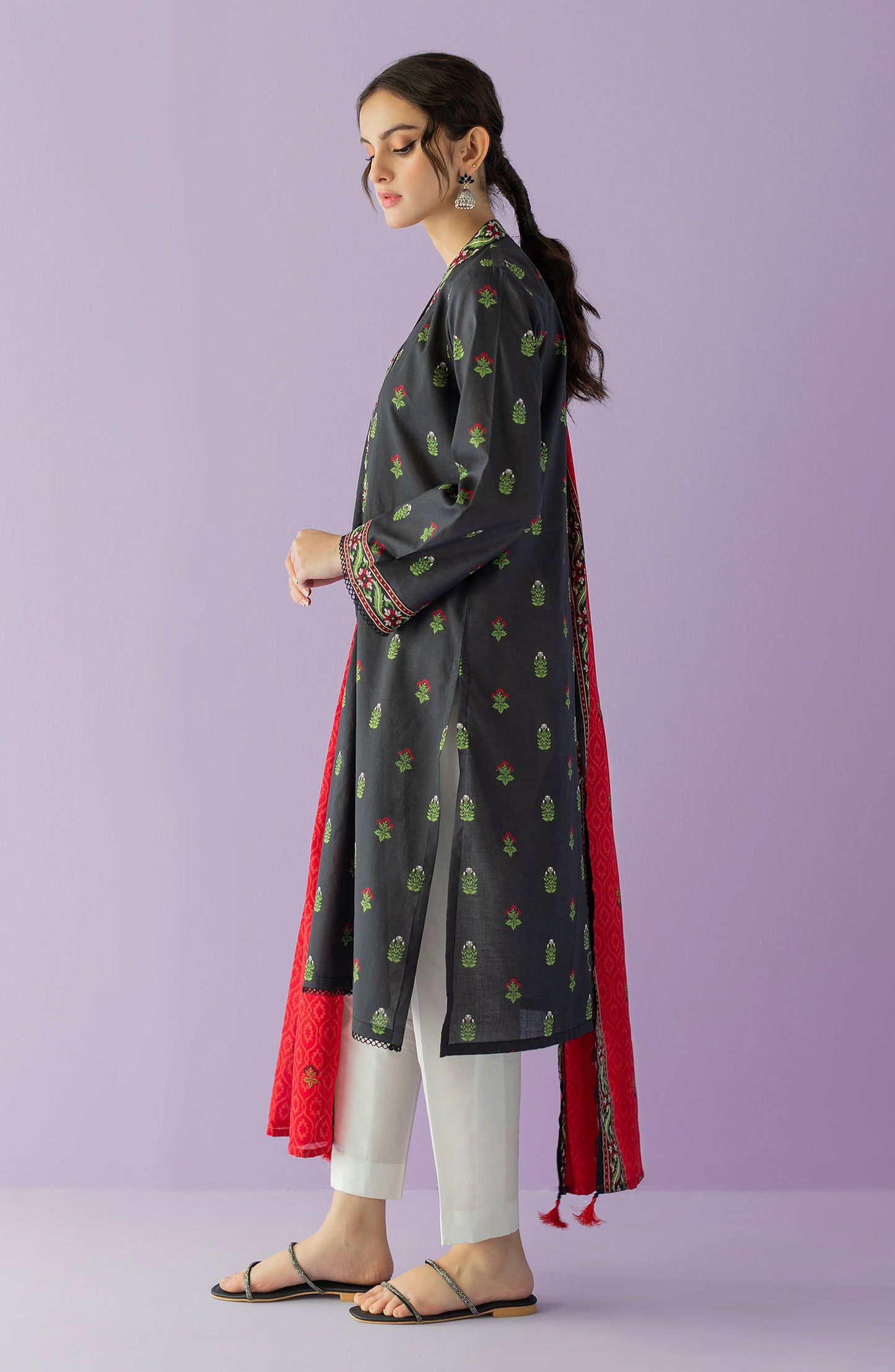 NRDS-23-032/U D. GREY LAWN  UNSTITCHED SHIRT DUPATTA
