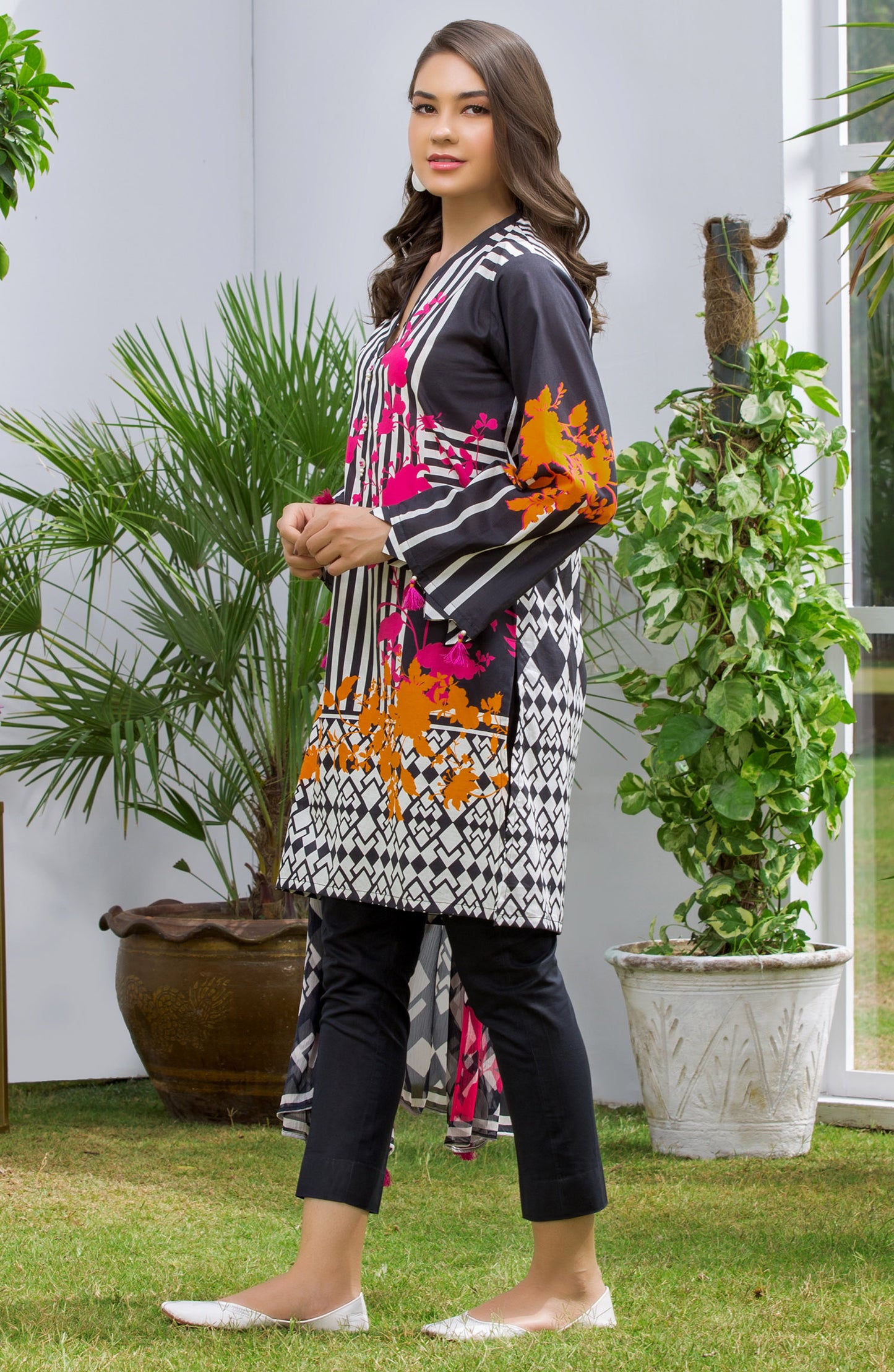 NRDS-22-059/U BLACK CAMBRIC  UNSTITCHED SHIRT DUPATTA