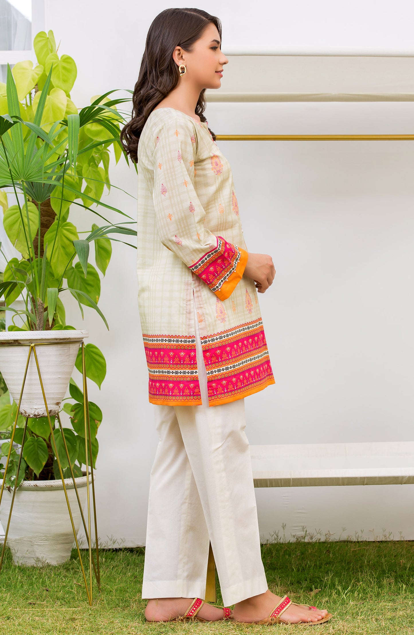Unstitched 1 Piece Printed Lawn Shirt