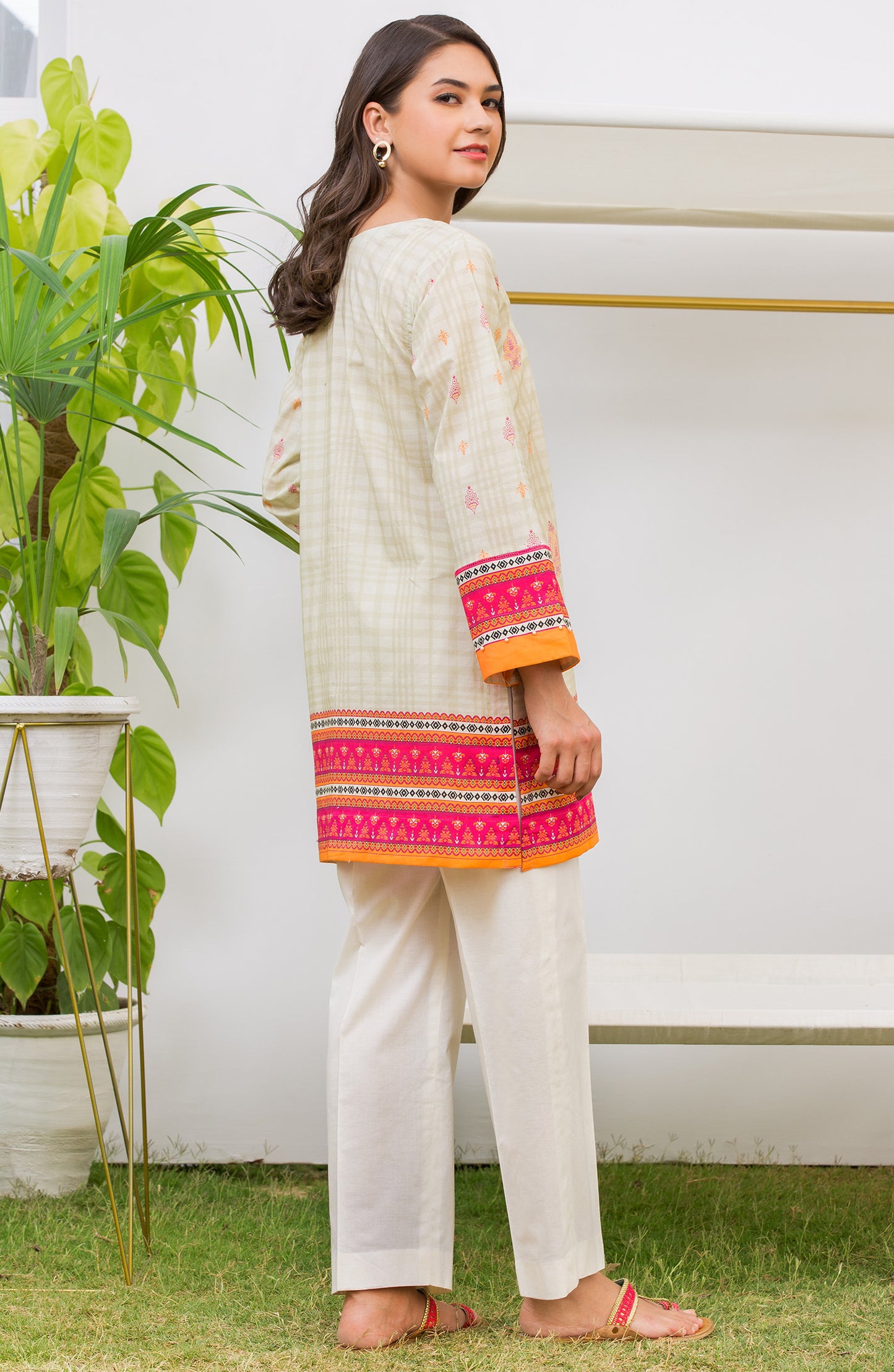 Unstitched 1 Piece Printed Lawn Shirt