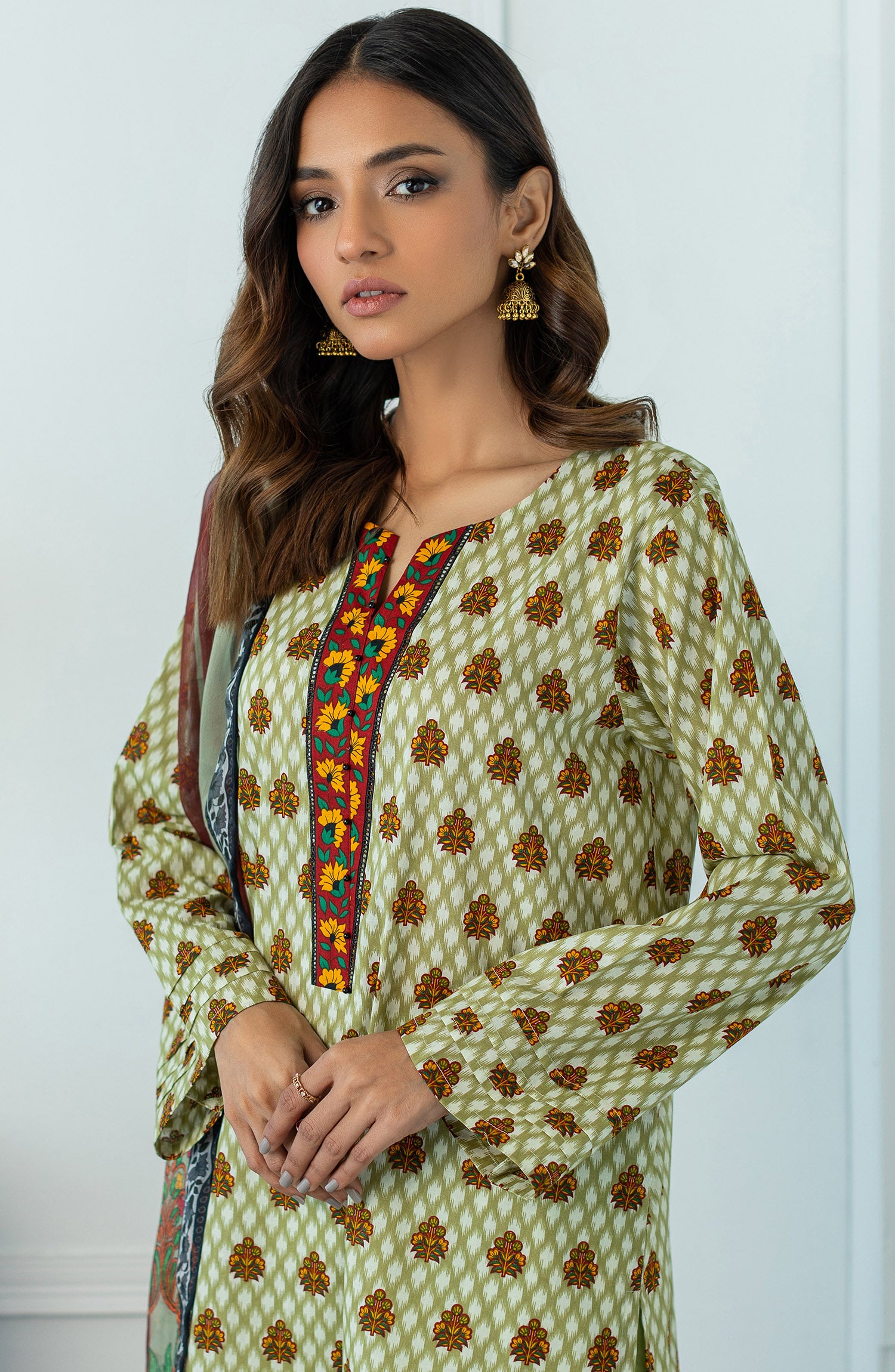 OTL-23-094/U OLIVE LAWN  UNSTITCHED SHIRT DUPATTA PANTS