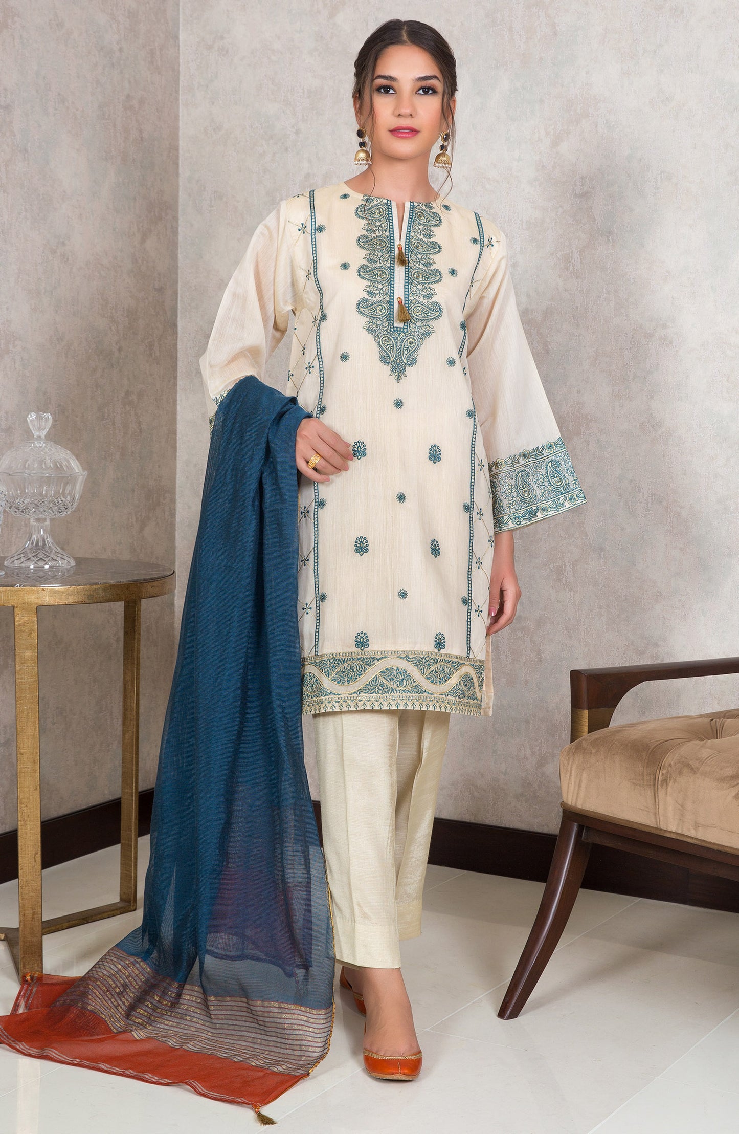 Stitched 3 Piece Embroidered Yarn Dyed Powerloom Suit (NRF-20/S CRÈME)