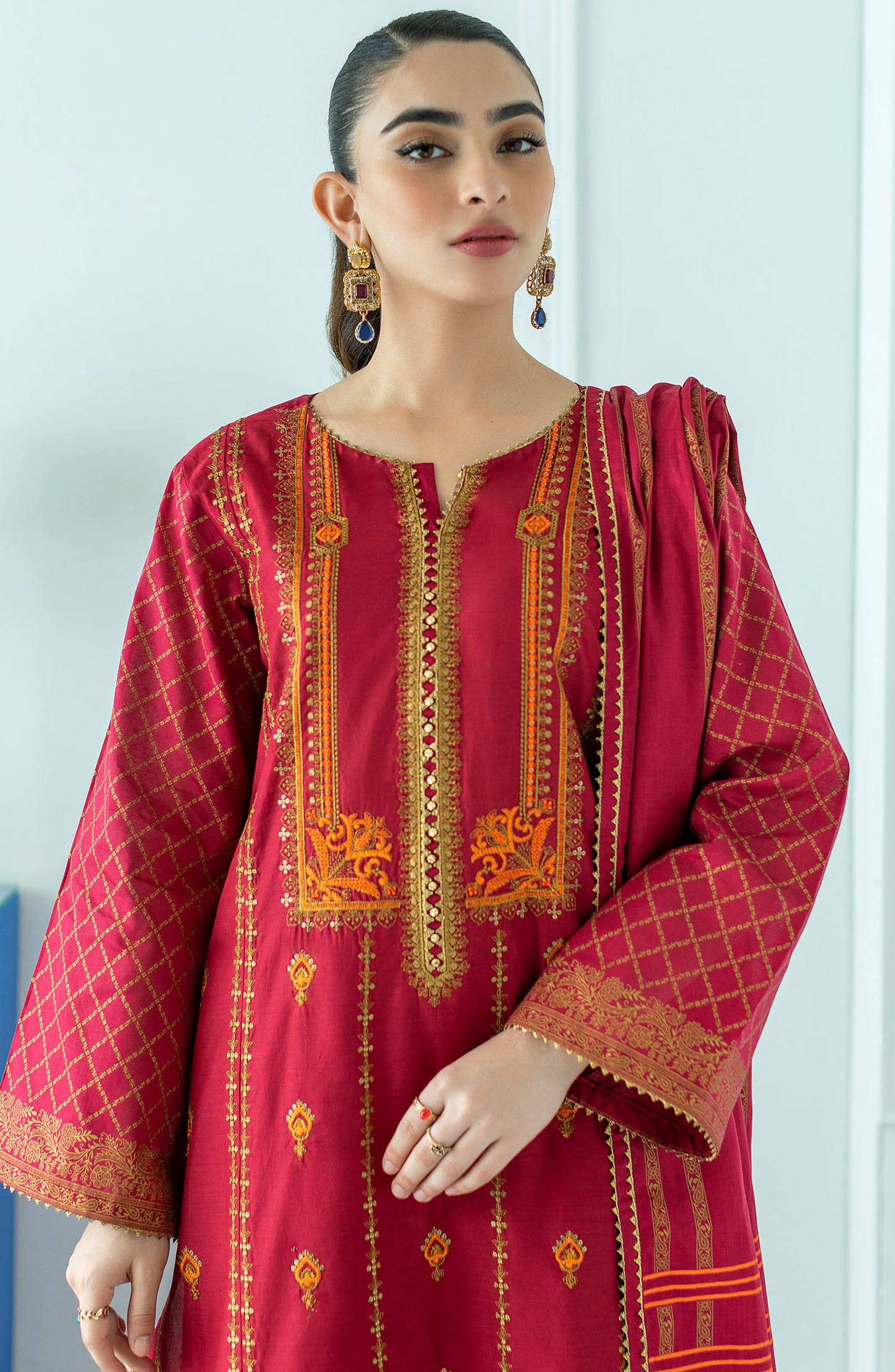 OTL-23-100/U RED LAWN  UNSTITCHED SHIRT DUPATTA PANTS