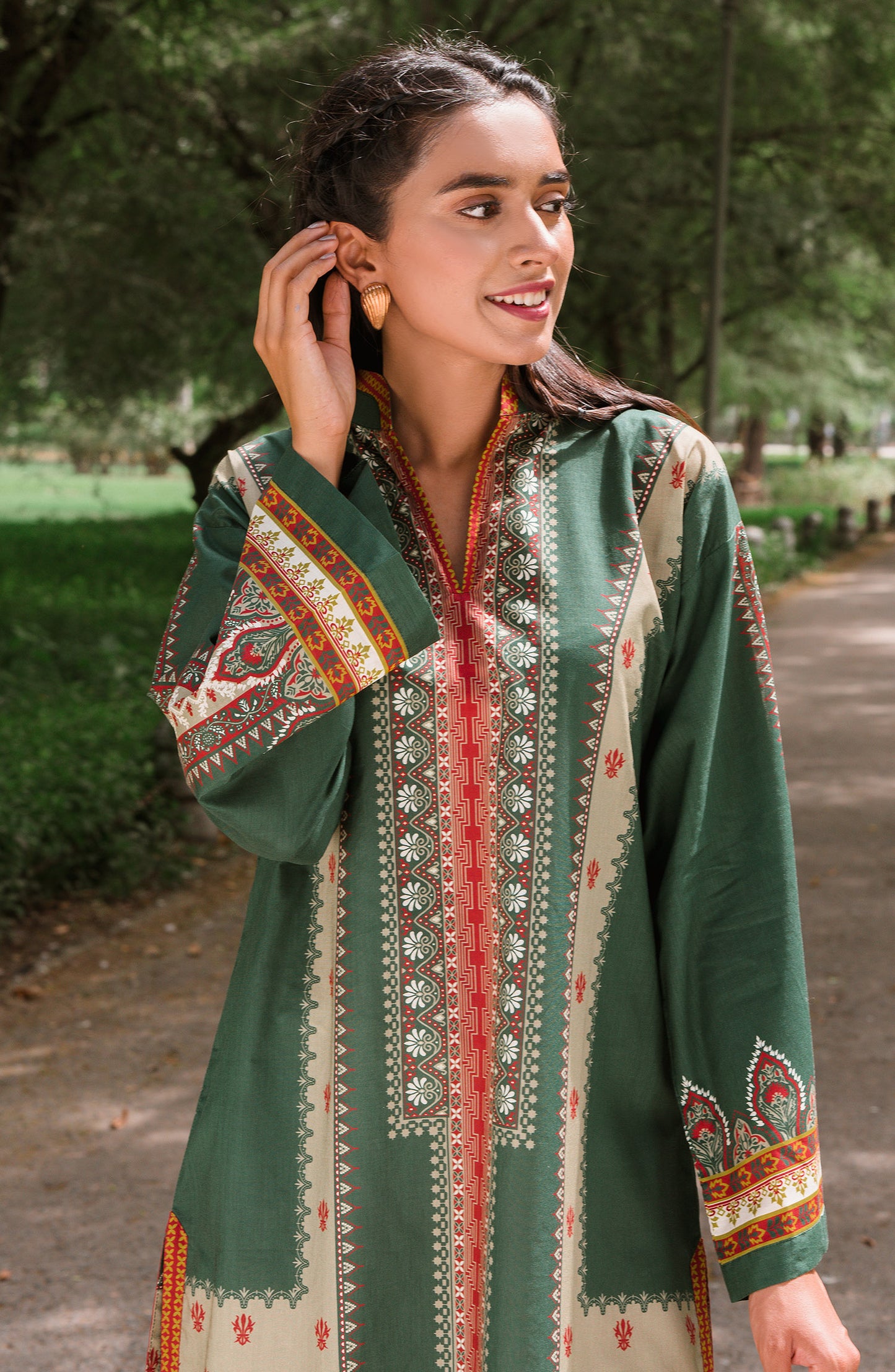 Unstitched 1 Piece Printed Lawn Shirt