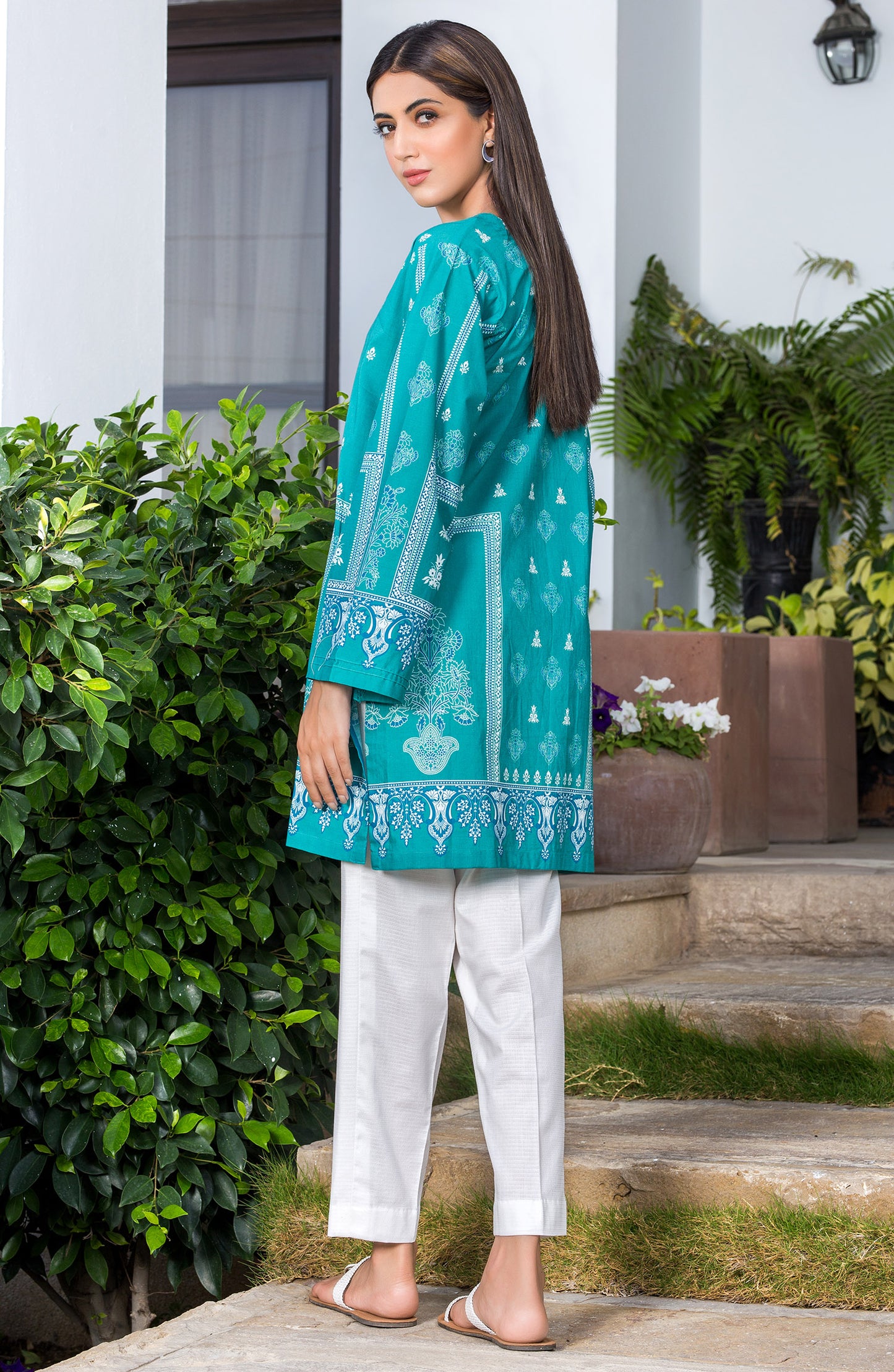 Unstitched 1 Piece Printed Lawn Shirt