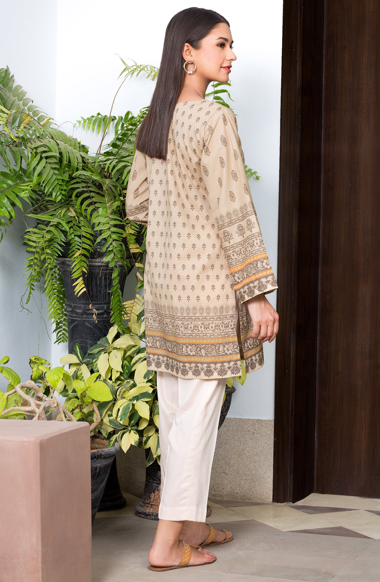 Unstitched 1 Piece Printed Lawn Shirt