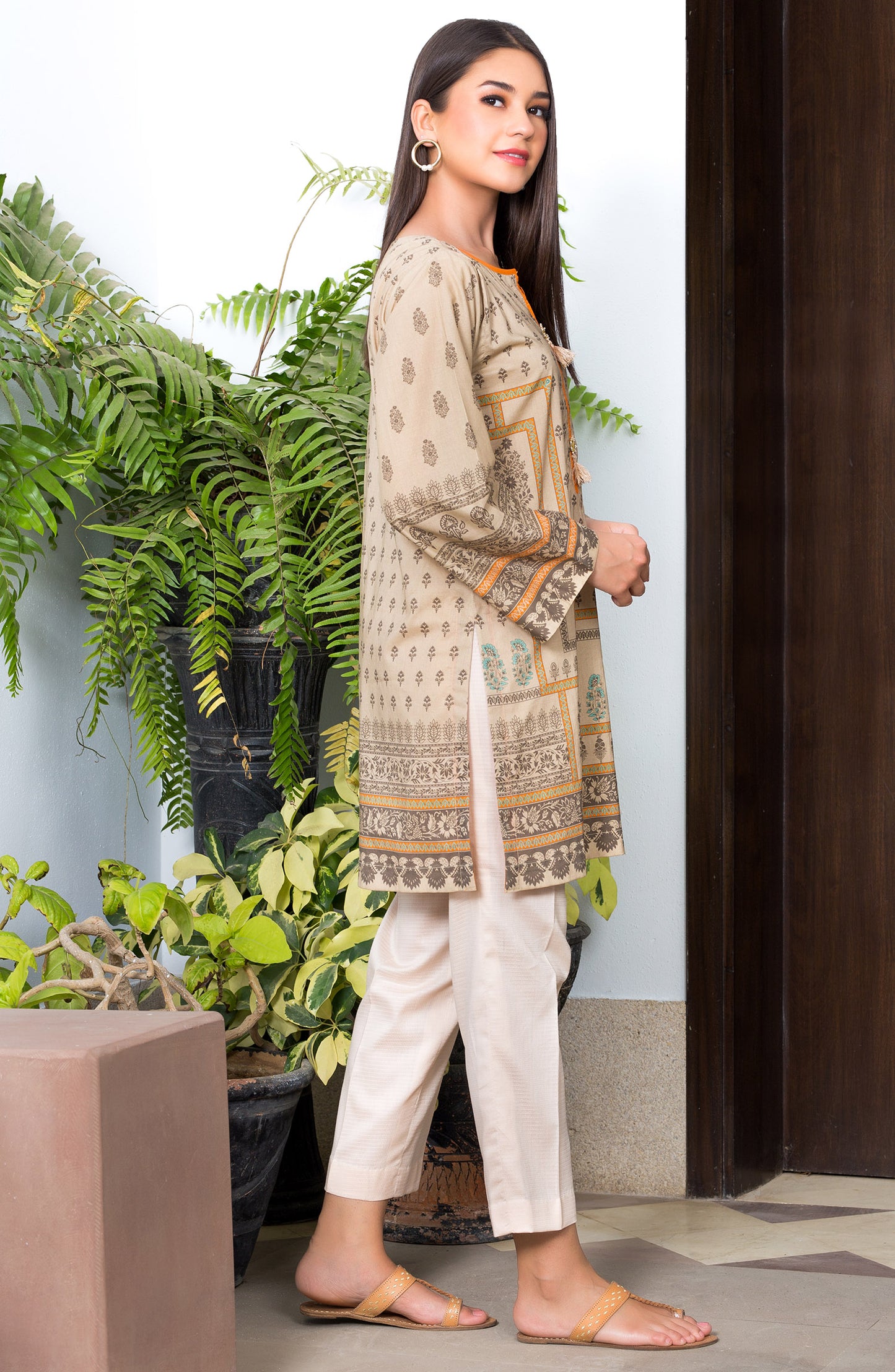 Unstitched 1 Piece Printed Lawn Shirt