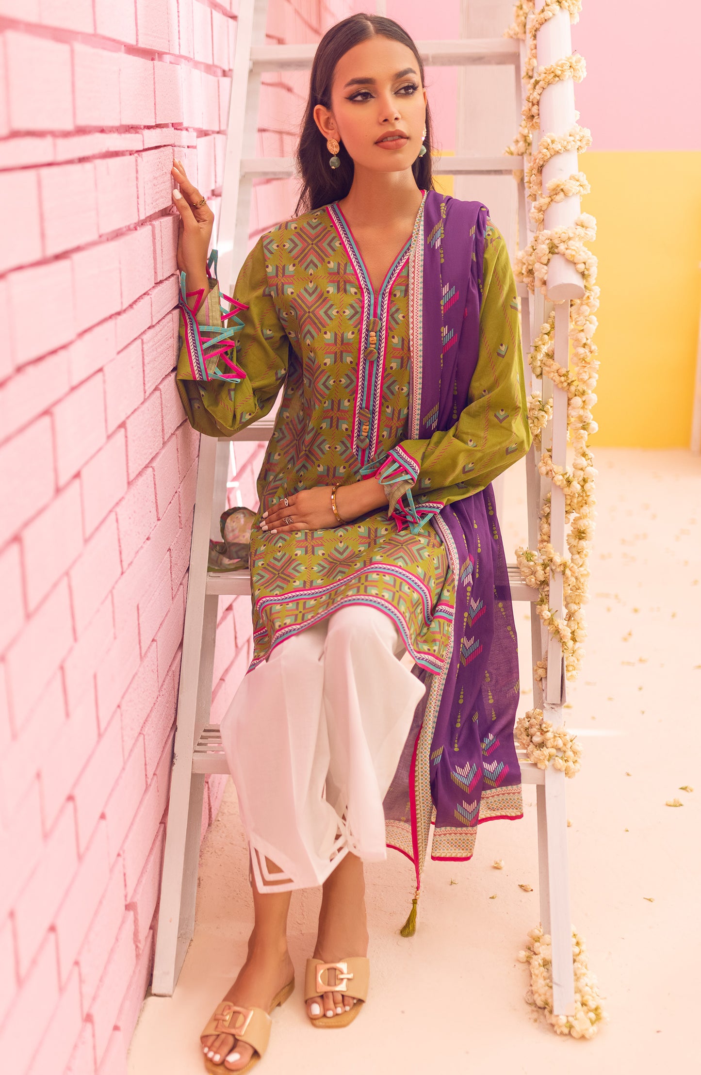 Unstitched 2 Piece Printed Lawn Shirt and Lawn Dupatta