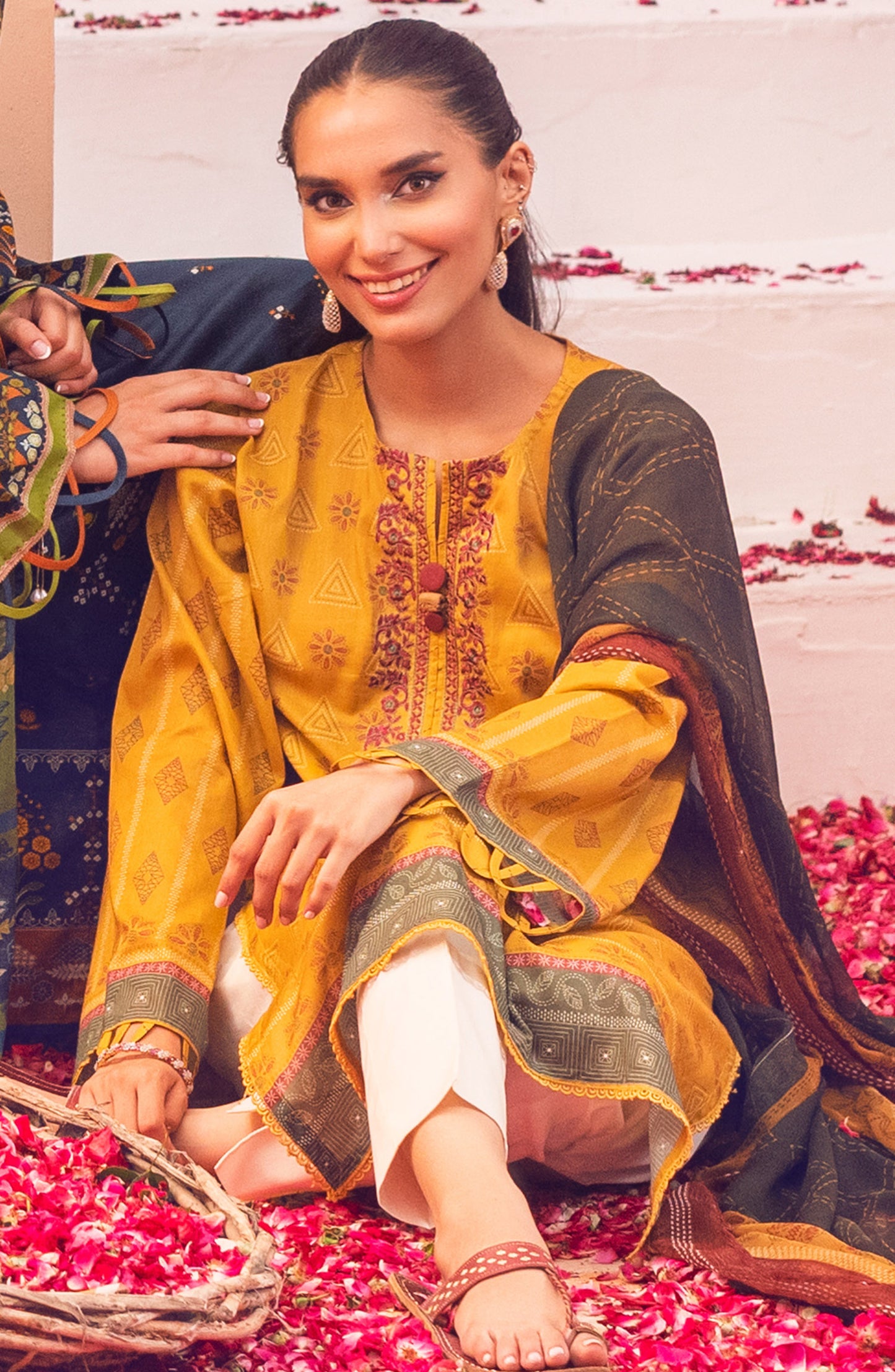 Unstitched 2 Piece Embroidered Lawn Shirt and Chiffon Dupatta
