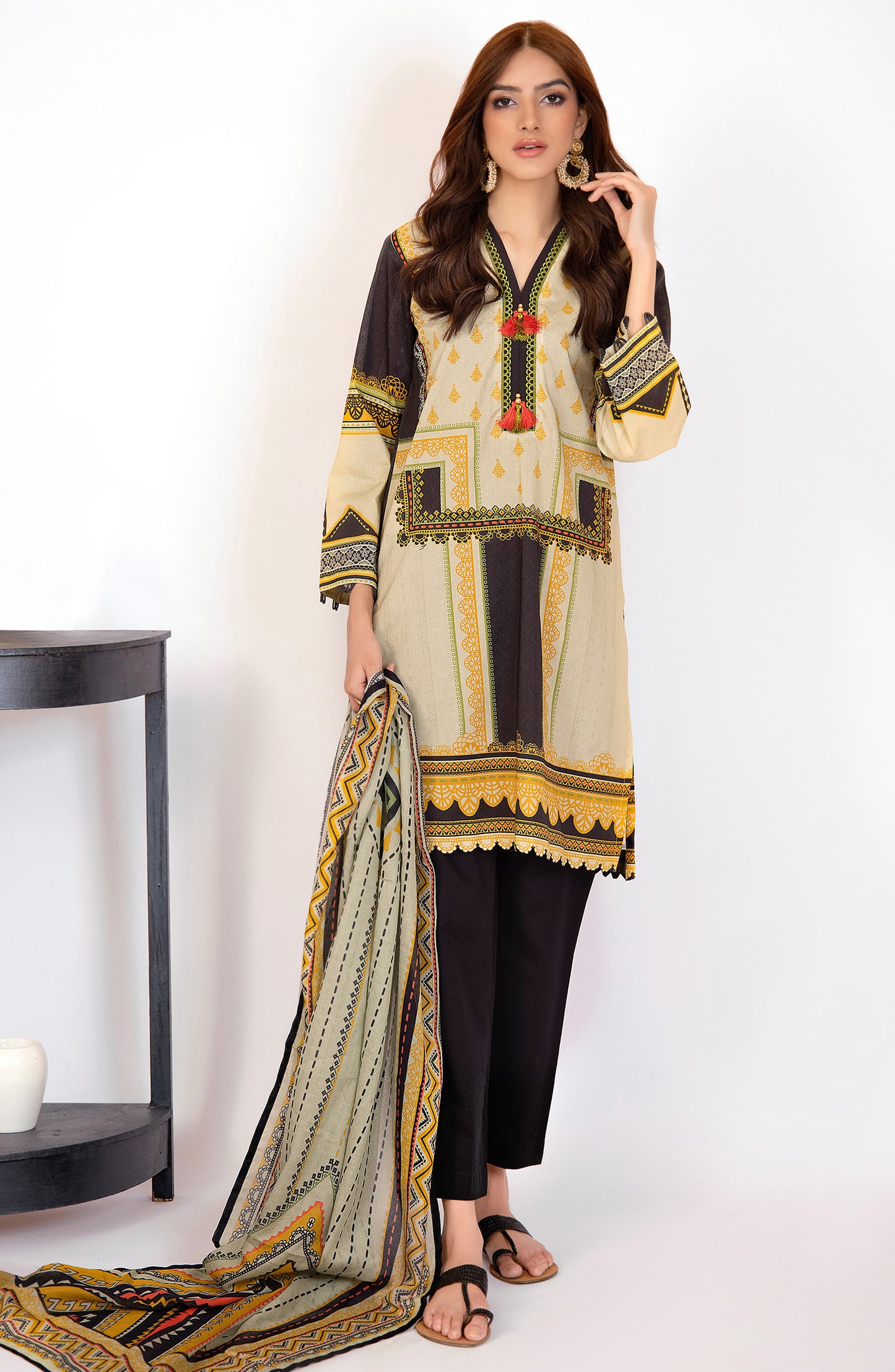 Unstitched 2 Piece Printed Lawn Shirt and Dobby Net Dupatta