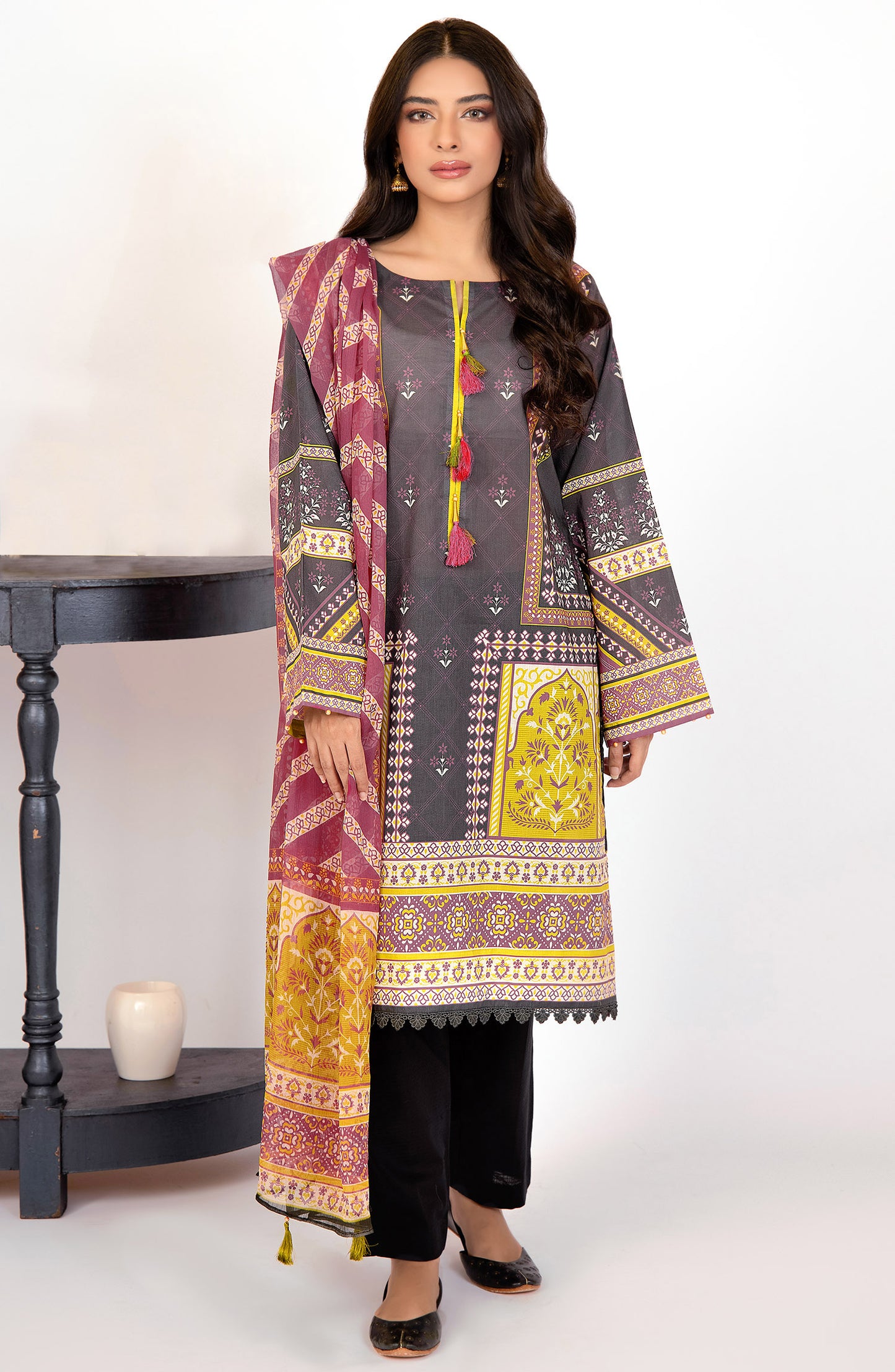 Unstitched 2 Piece Printed Lawn Shirt and Chiffon Dupatta