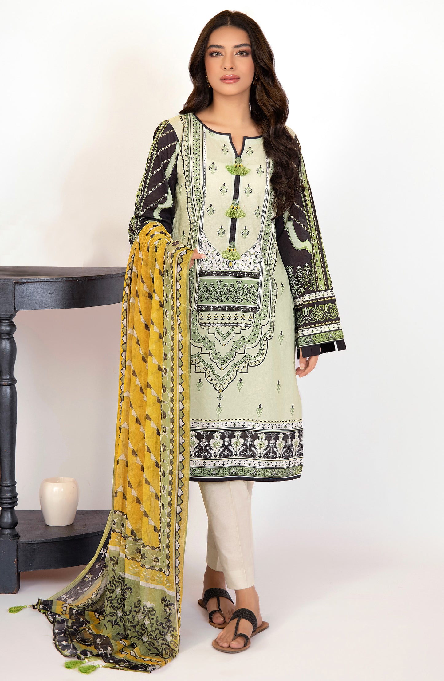Unstitched 2 Piece Printed Lawn Shirt and Chiffon Dupatta
