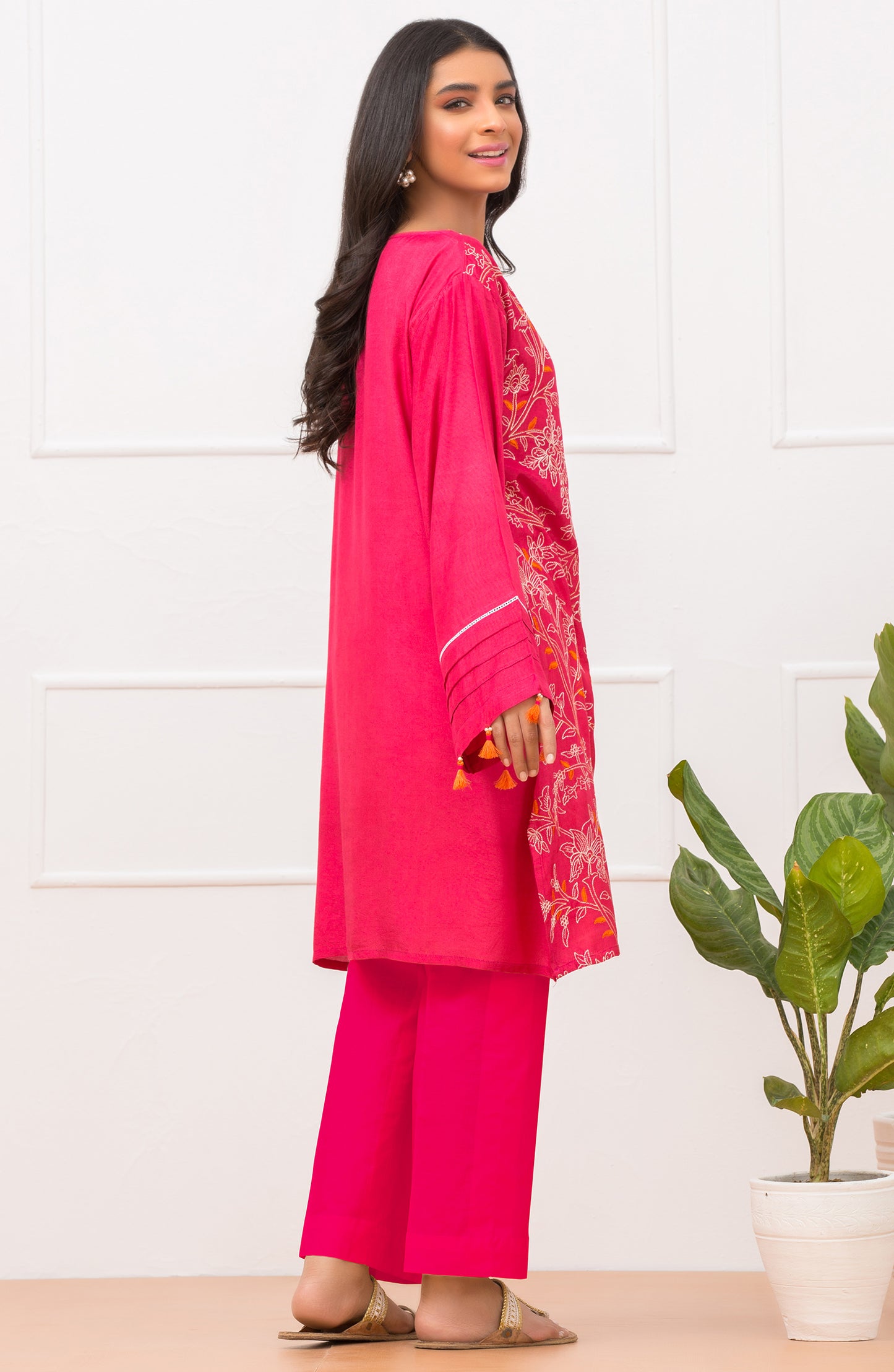 OTL-22-004/U RED LAWN  UNSTITCHED SHIRT DUPATTA PANTS