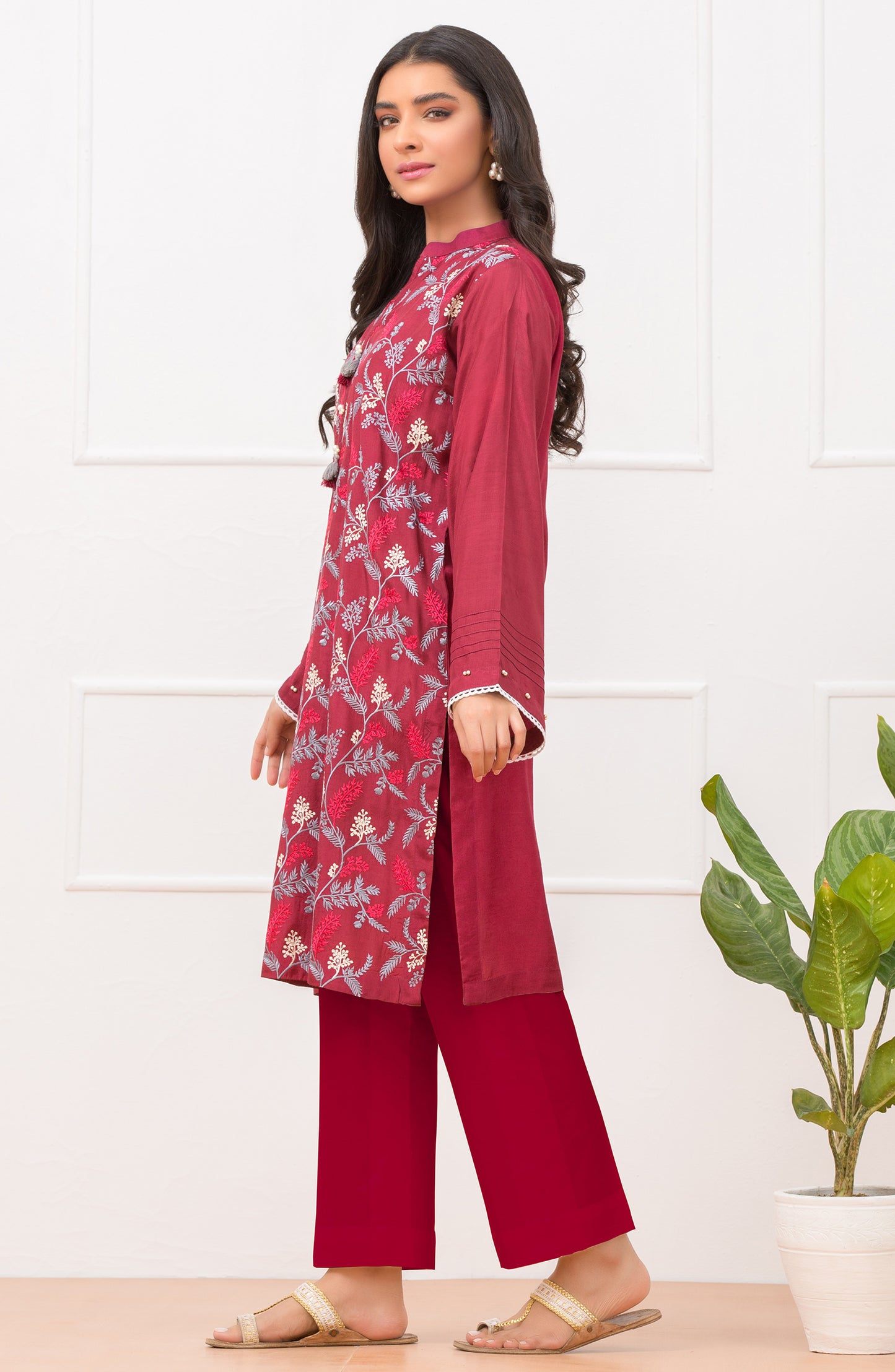 OTL-22-004/U RED LAWN  UNSTITCHED SHIRT DUPATTA PANTS