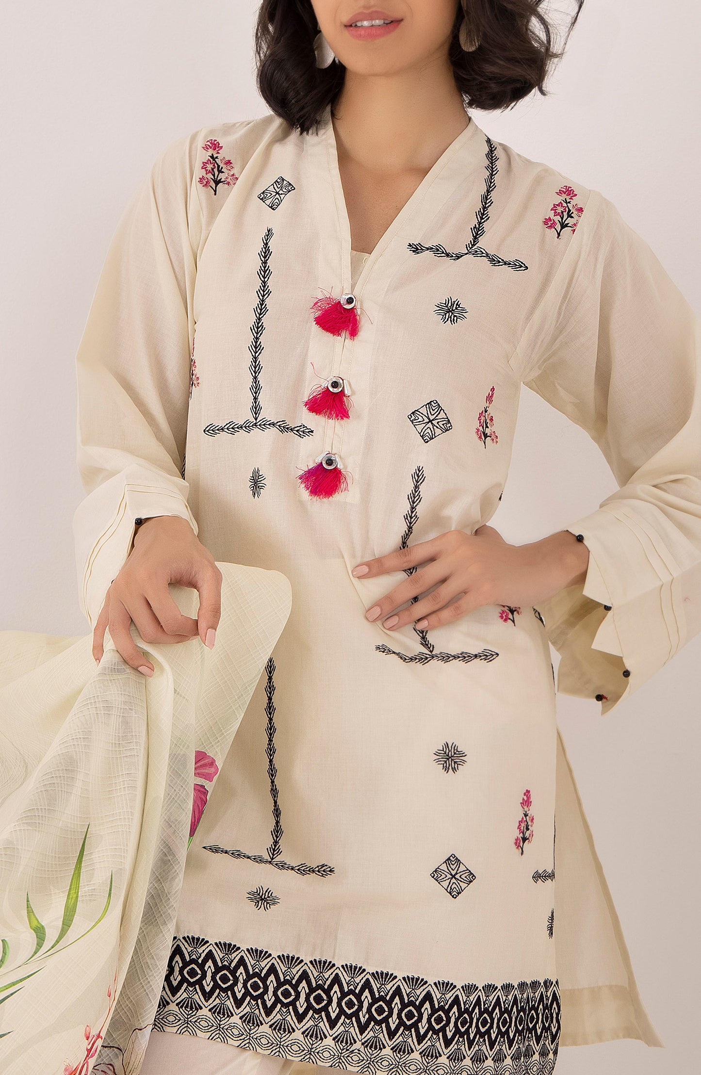 OTL-22-004/U RED LAWN  UNSTITCHED SHIRT DUPATTA PANTS