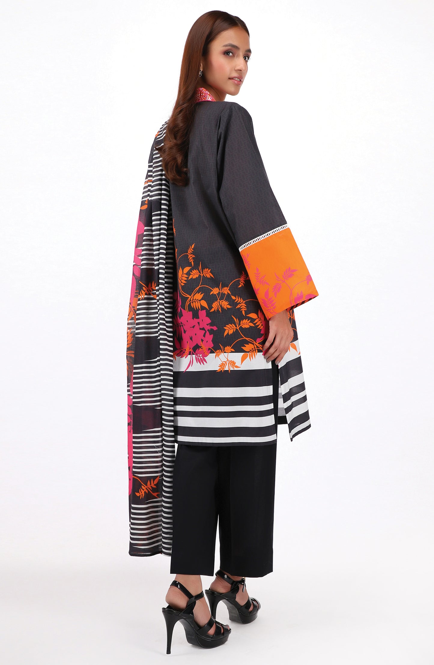 NRDS-22-056/U BLACK CAMBRIC  UNSTITCHED SHIRT DUPATTA